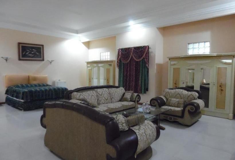 هتل Captial O 2205  3 Intan