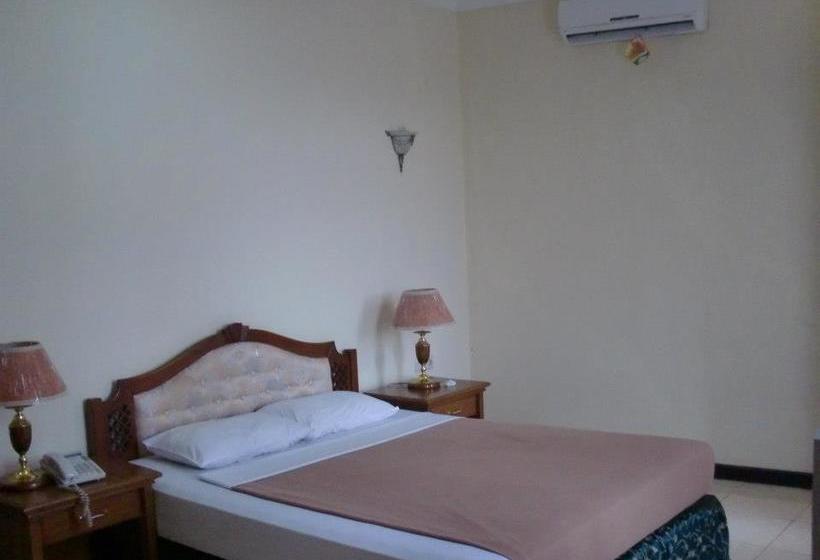 هتل Captial O 2205  3 Intan