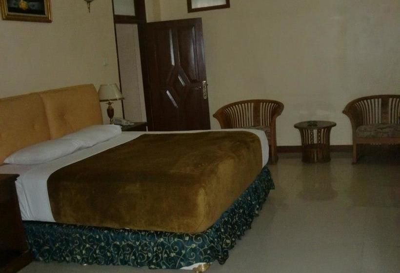 هتل Captial O 2205  3 Intan