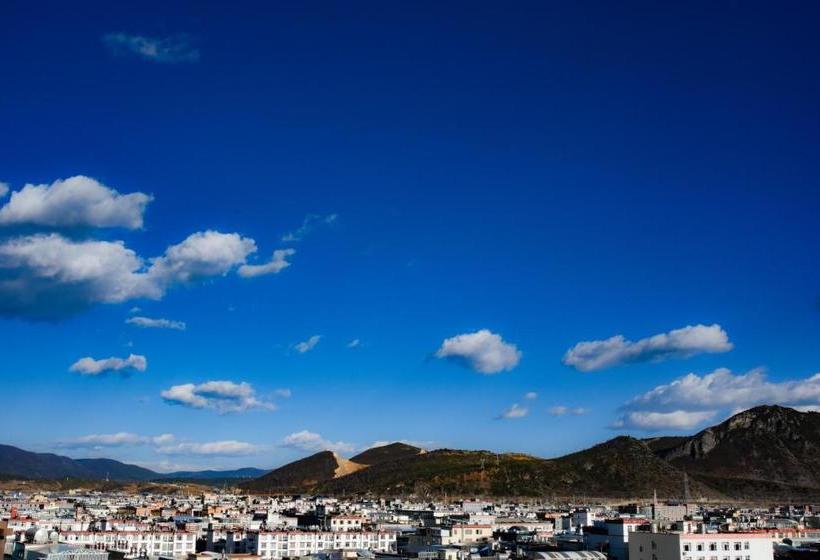 هتل Hilton Garden Inn Shangrila