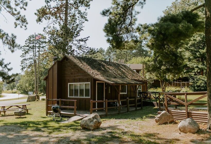 リゾートホテル Silver Rapids Lodge