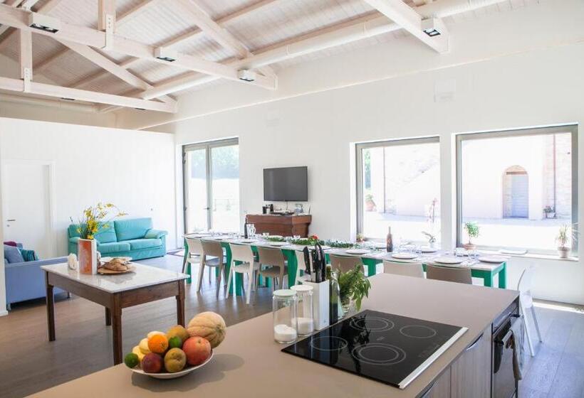 مبيت وإفطار Agriturismo Colle Casini Cortesi