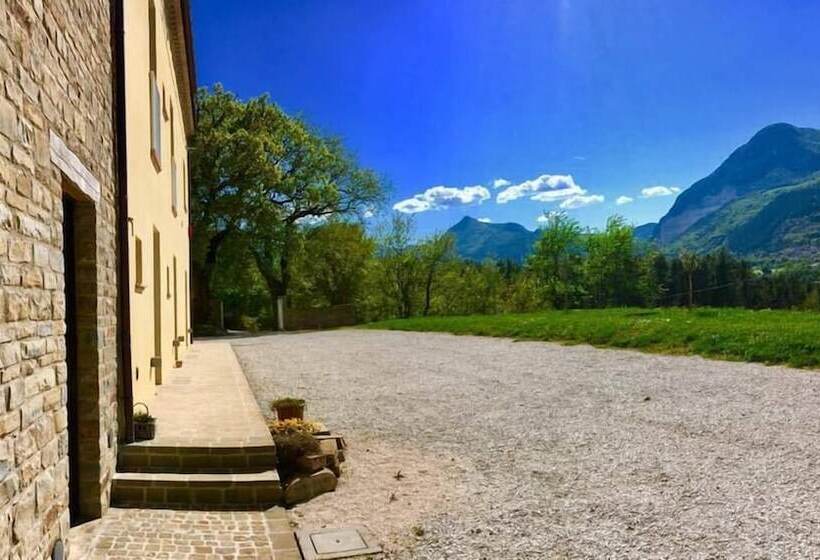 مبيت وإفطار Amico Country House