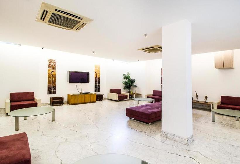 Отель Fab Raj Darbar Iffco