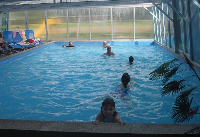 ホテル Gasthof Strobl Waldfrieden Garni