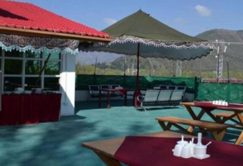 Hotel Green Leaf Srinagar