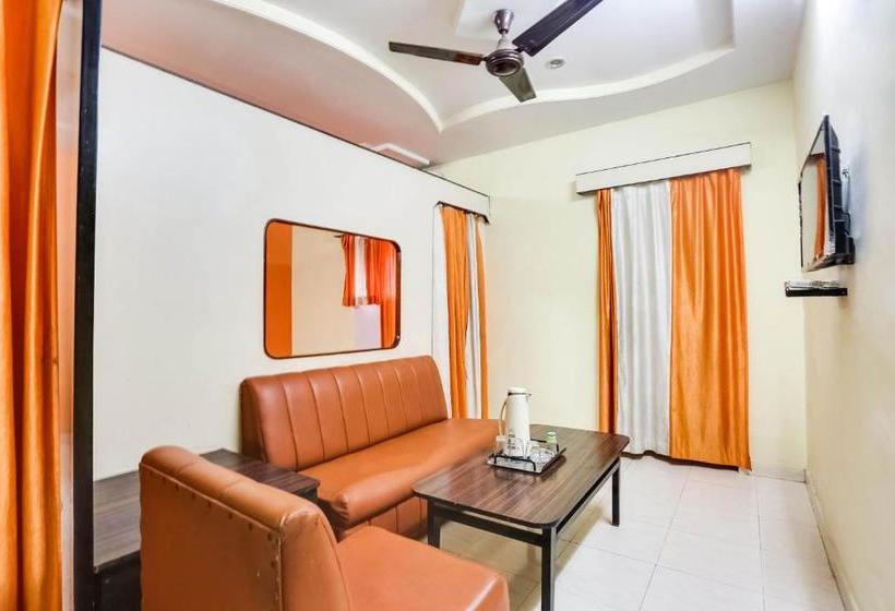 호텔 Sai Priyanka Comfort Inn