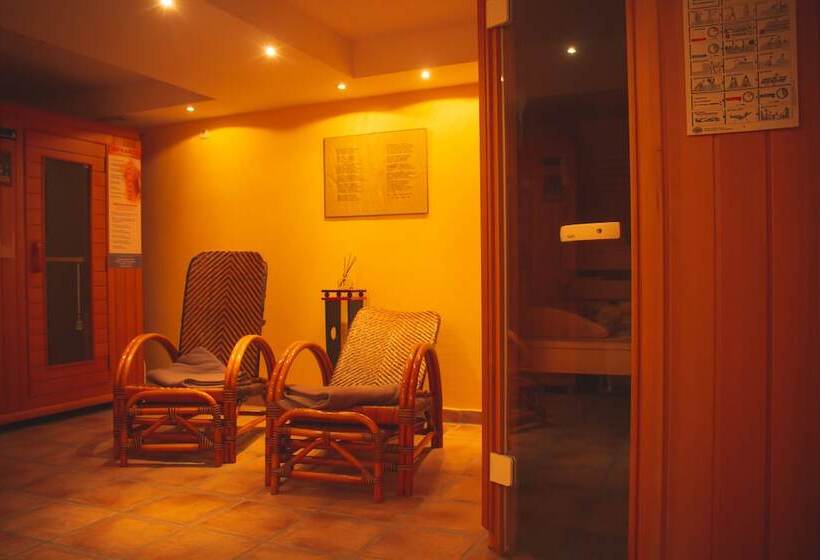 Отель Alpenrose