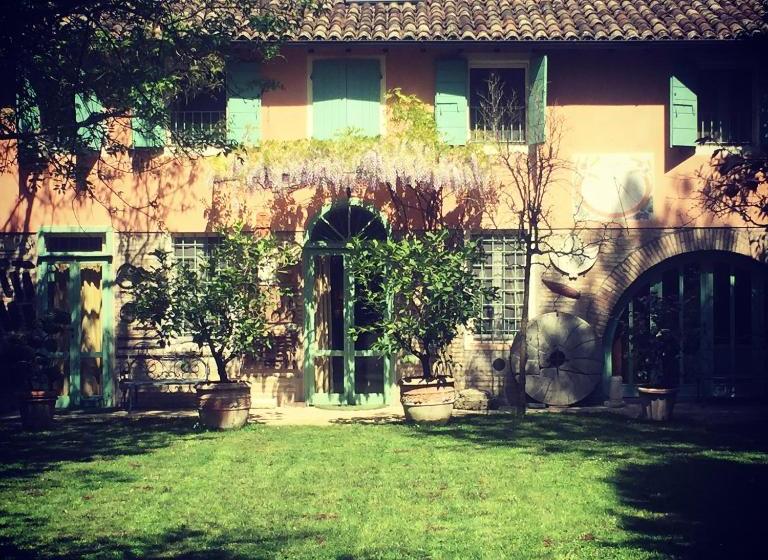تختخواب و صبحانه Casa Delle Meridiane