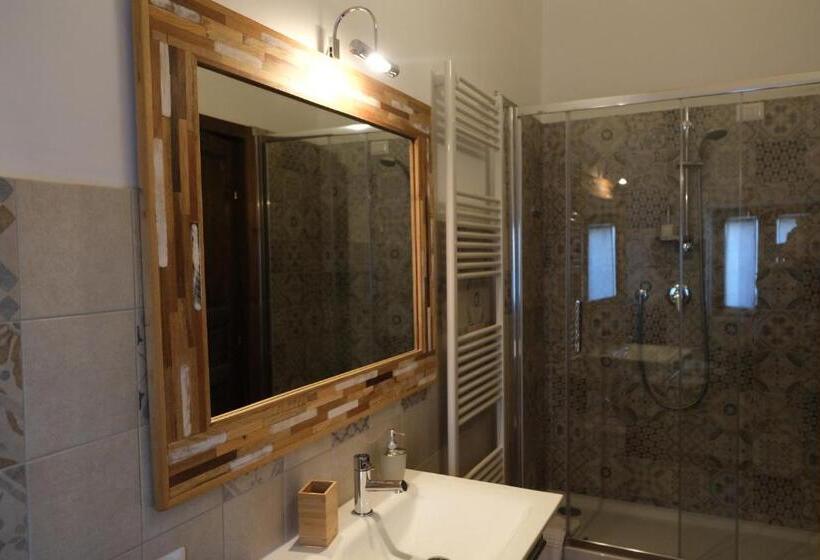 مبيت وإفطار Dimora Amina