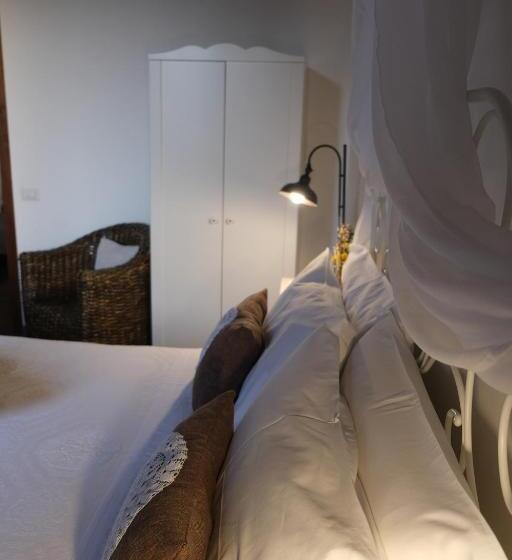 مبيت وإفطار Dimora Amina