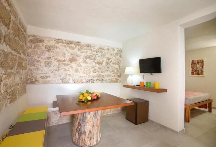 تختخواب و صبحانه La Rocca Scavata