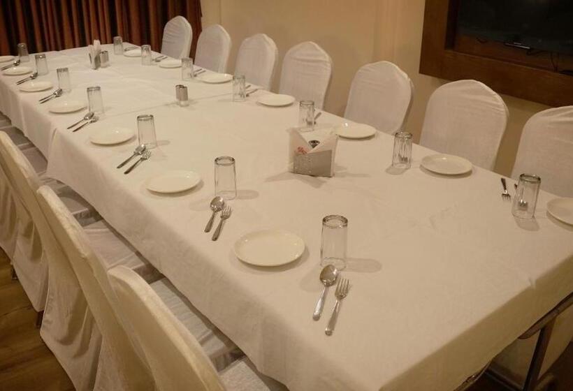 בית מלון כפרי Kani Residency