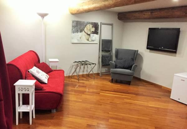 تختخواب و صبحانه Chiossone Suites