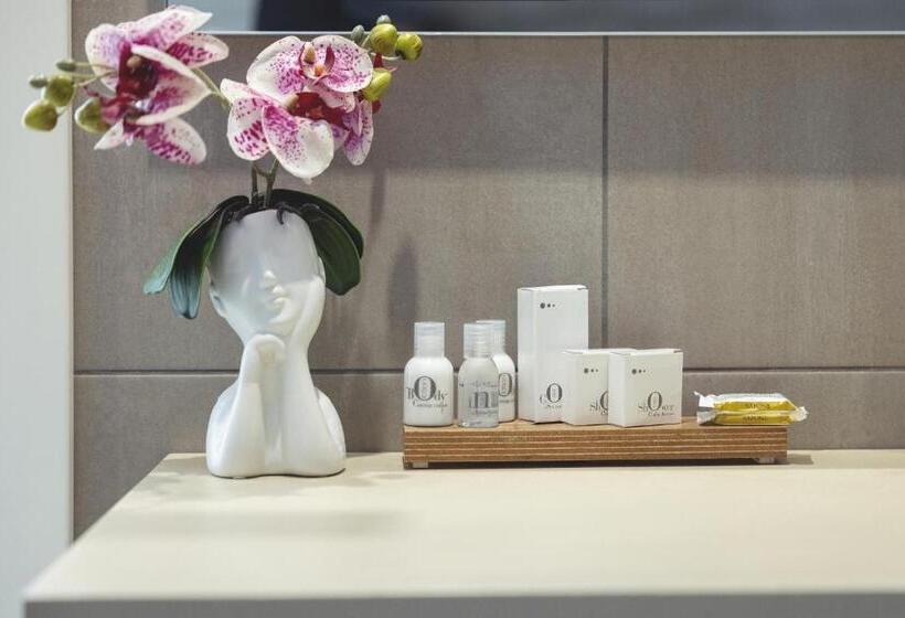 تختخواب و صبحانه Heart Of Trento Loft & Rooms