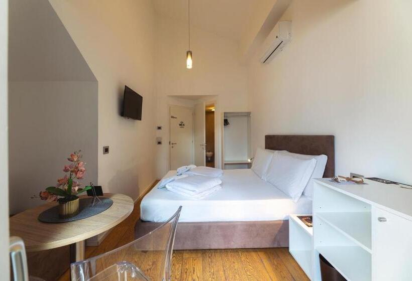 تختخواب و صبحانه Heart Of Trento Loft & Rooms