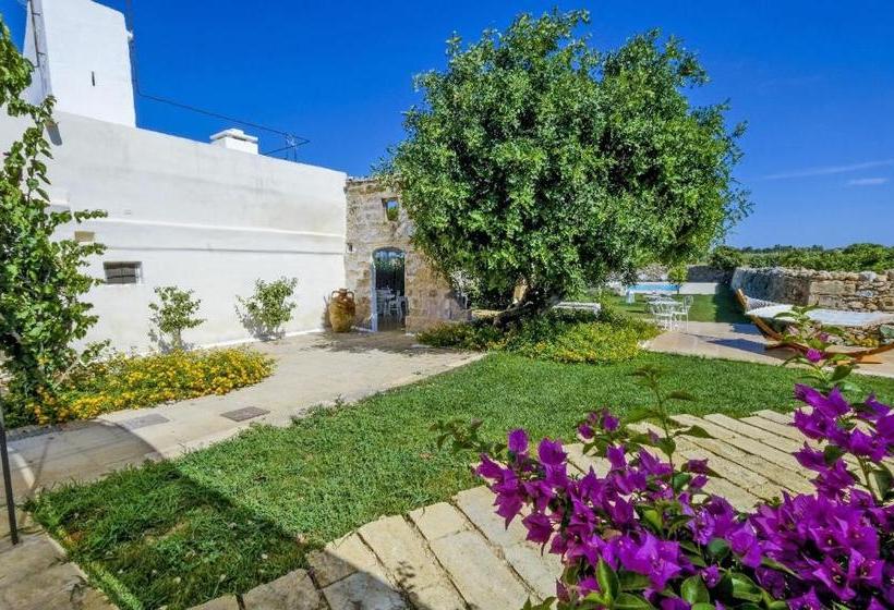 مبيت وإفطار Masseria Li Capperi