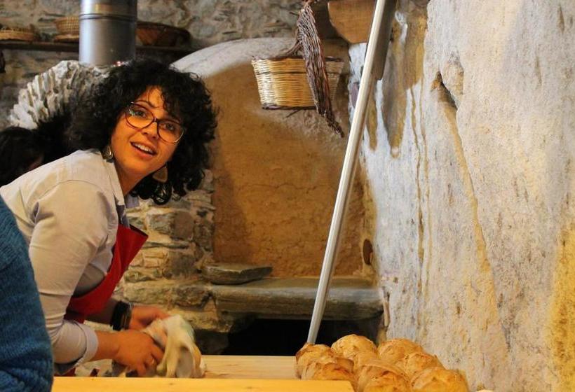 Отель Albergo Diffuso Ecobelmonte