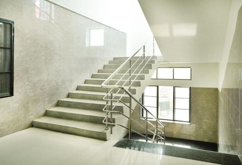 فندق Ark Inn  Residency