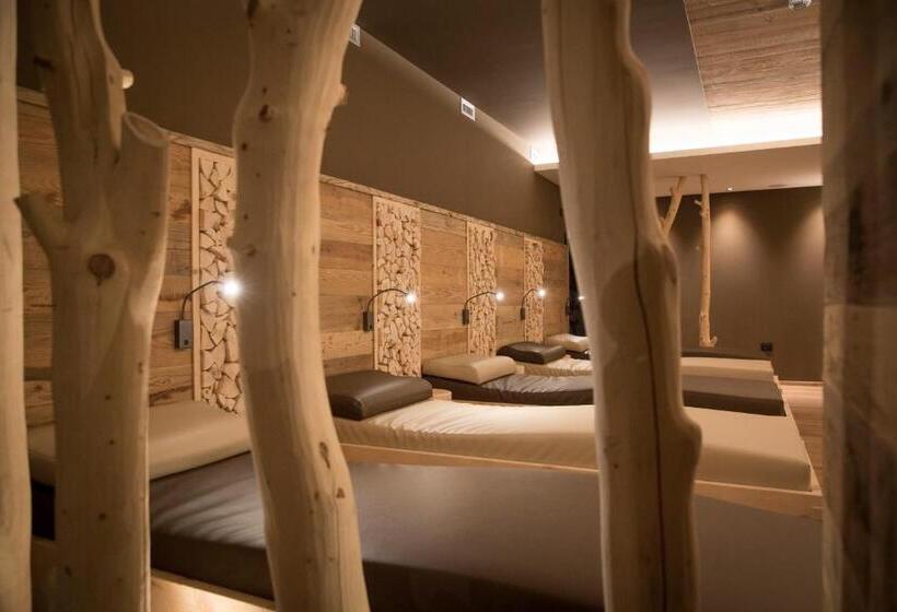 فندق Monroc
