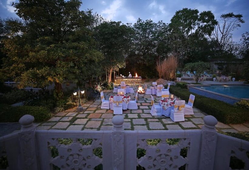 منتجع Khas Bagh