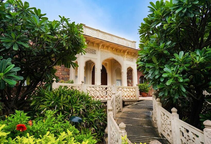 منتجع Khas Bagh