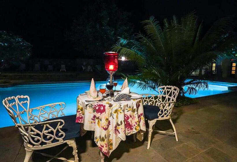 منتجع Khas Bagh