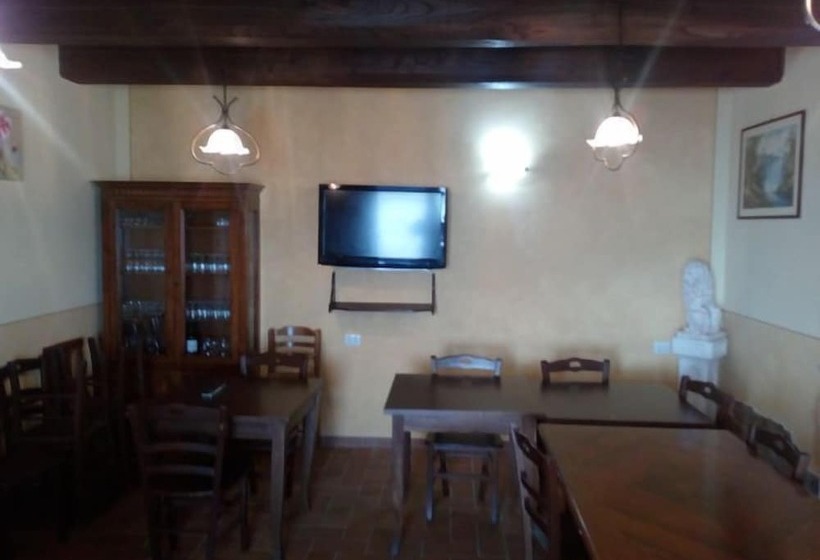 ベッドアンドブレックファースト Agriturismo Vallesessanta