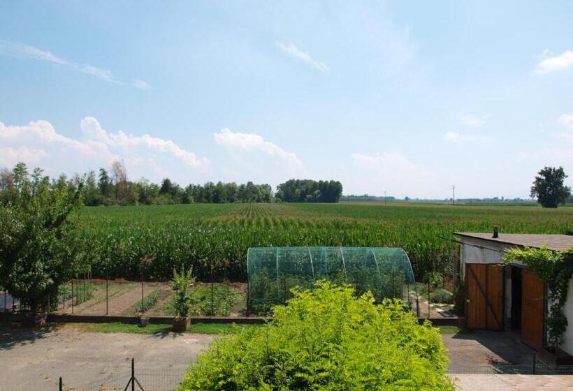 Bed and Breakfast Cascina La Barona