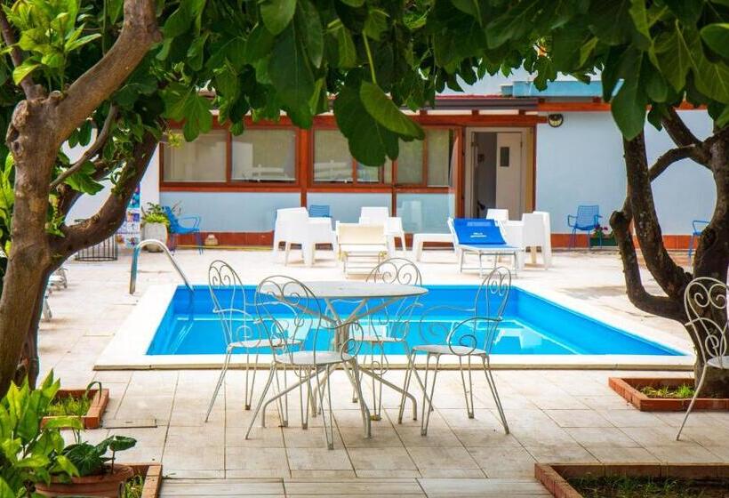 تختخواب و صبحانه Villa Nicodemo