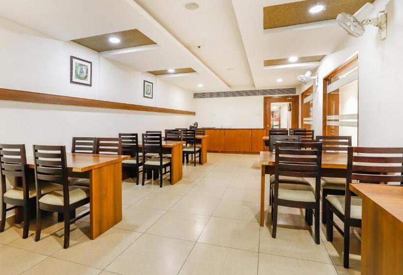 هتل The Mount City Near Us Consulate