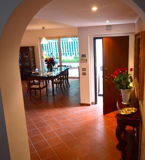 مبيت وإفطار The Incantation Guest House