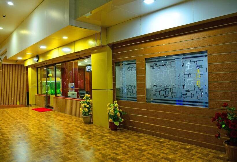 בית מלון כפרי Tri Sea