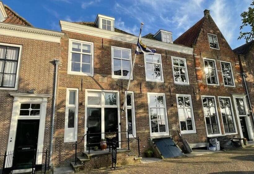 B&b Binnengewoon Rooms With A View