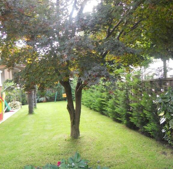 مبيت وإفطار Beb Villa Aurora