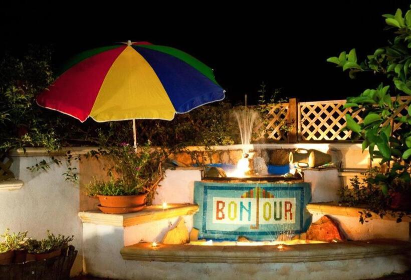 مبيت وإفطار Bonjour