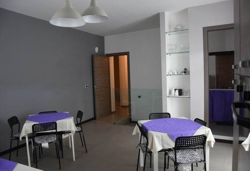 تختخواب و صبحانه Casa Natia