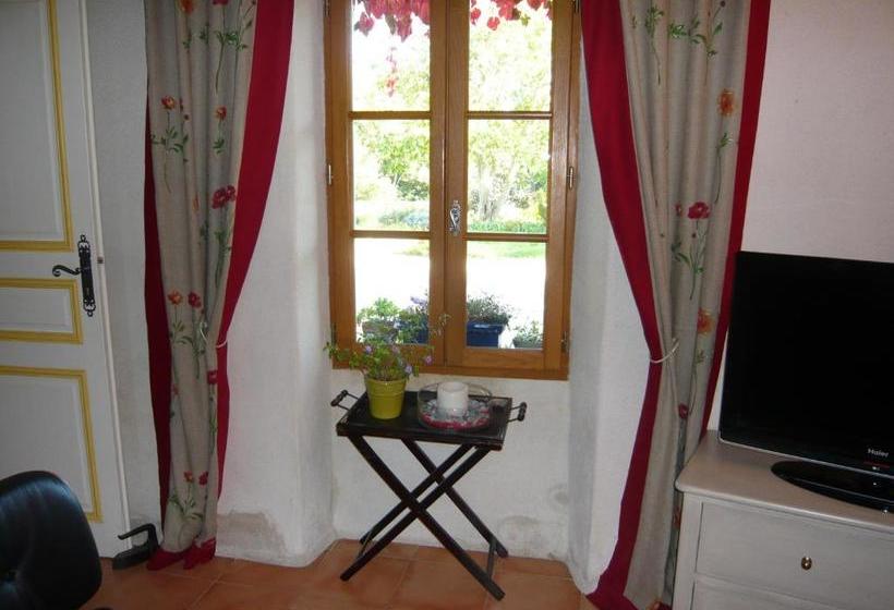 مبيت وإفطار Le Mas Saint Jacques