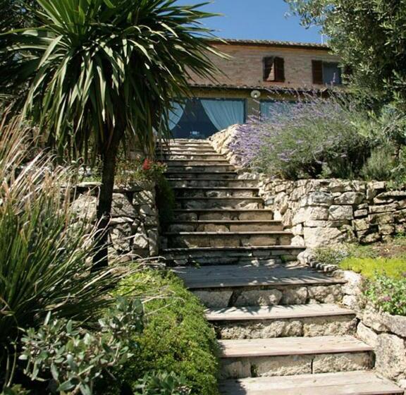 مبيت وإفطار Villarondanella