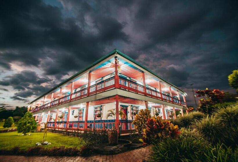 هتل Arrayanes Del Quindío