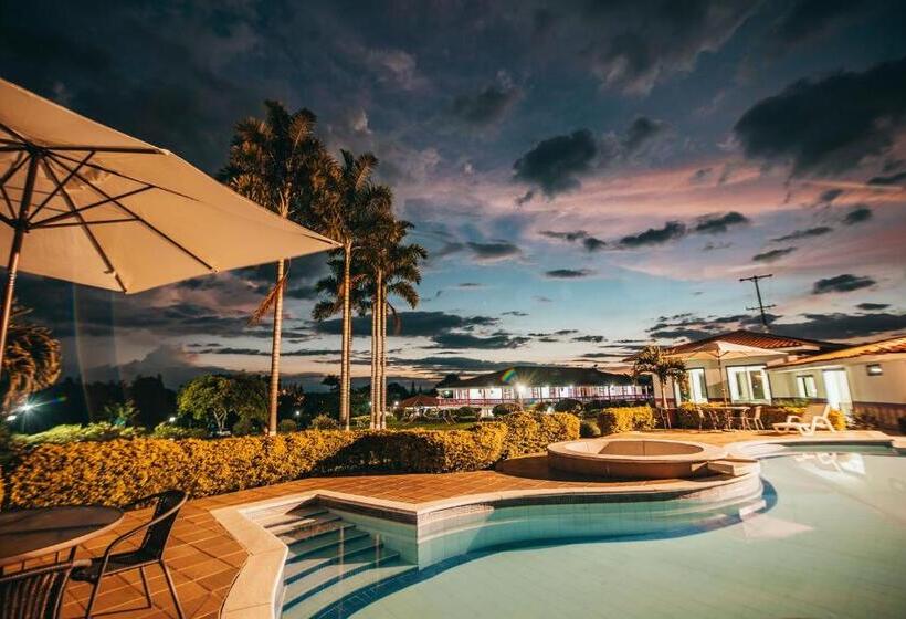 هتل Arrayanes Del Quindío