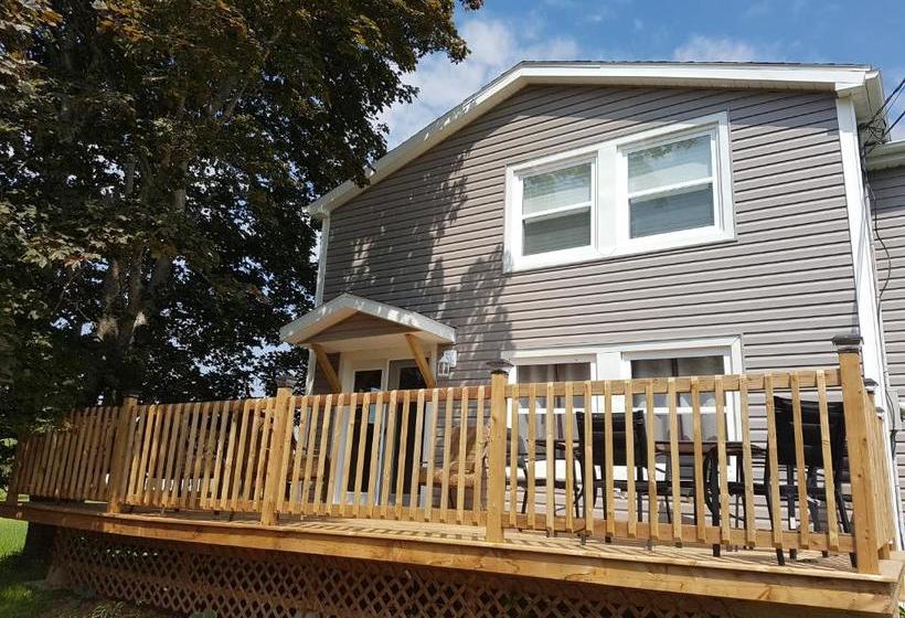 مبيت وإفطار Small Town Bound Inn