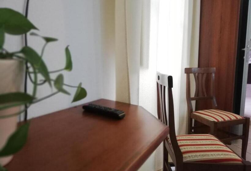 B&b Is Janas E5391
