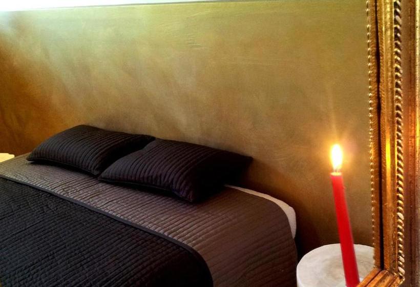 تختخواب و صبحانه Alfieri Cottage
