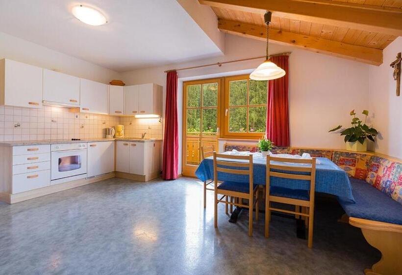 مبيت وإفطار Garni Bergland