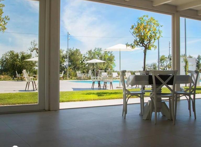 تختخواب و صبحانه Tonnoconte Relais & Restaurant