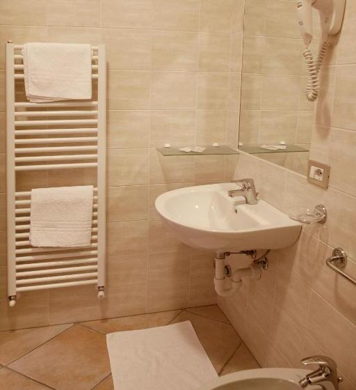 فندق Ristorante La Rosa