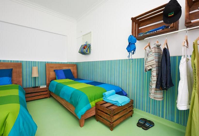 Hospedium Hostel Republica Surf House