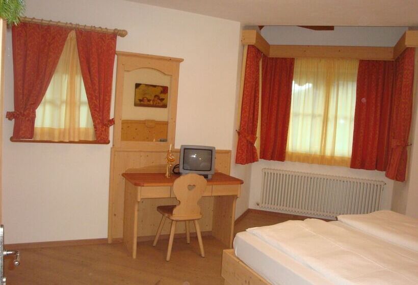 צימר Agritur Cornasest