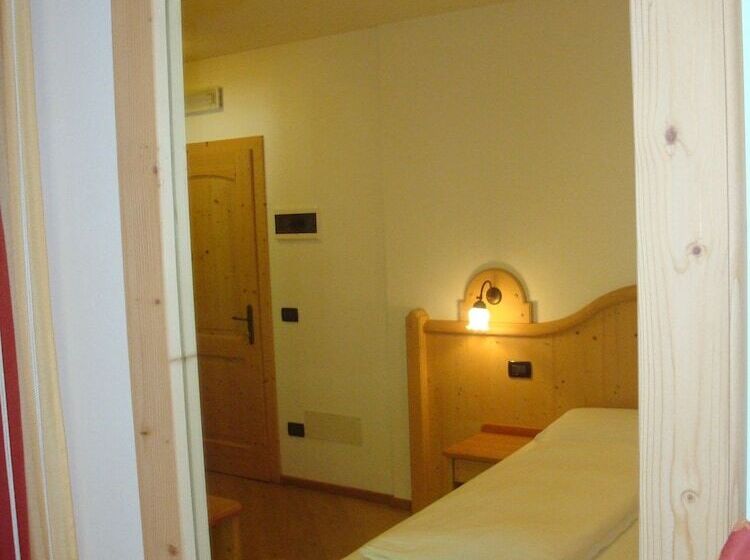 צימר Agritur Cornasest